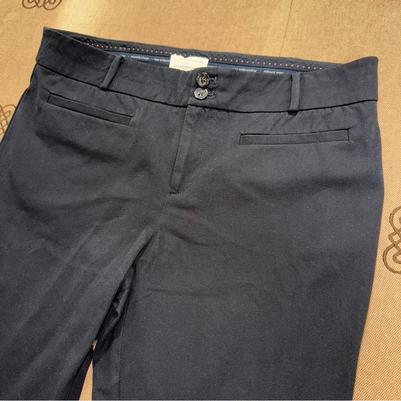 Anthropologie The Essential Tassel-Hem Cropped Flare Pant In Black Size 12 - Picture 6 of 16